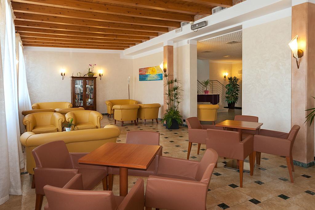 Regent'S Hotel Lido di Jesolo Exterior photo